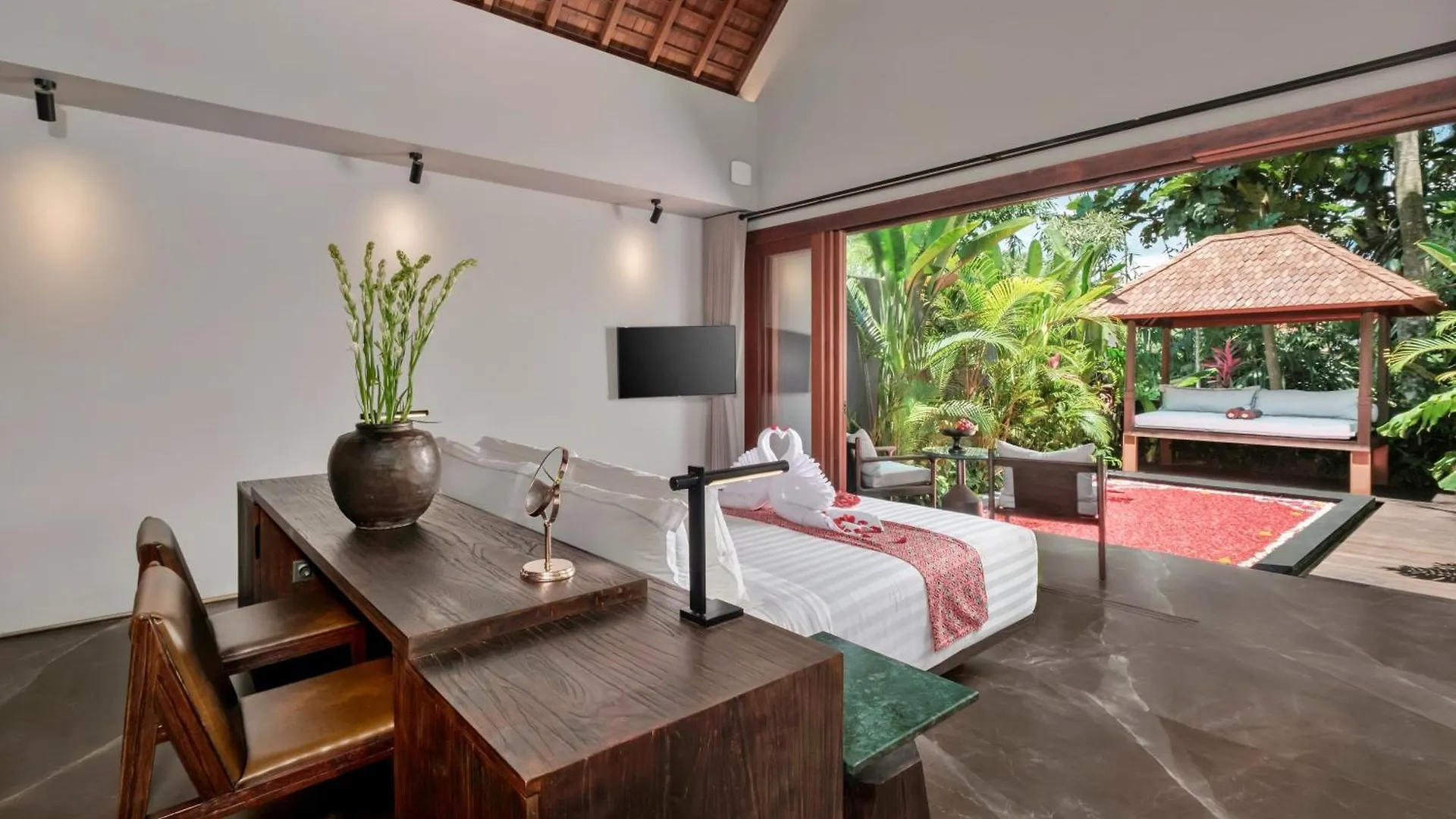 Mayaloka Villas Ubud  우붓